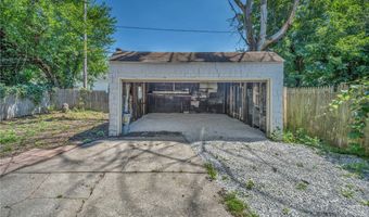 881 Valdes Ave, Akron, OH 44320