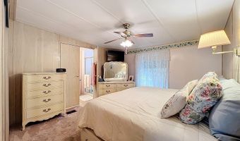13508 PALM Dr, Astatula, FL 34705