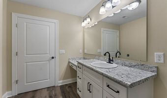 603 S Raccoon Rd 14, Austintown, OH 44515