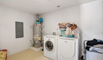 105 Green Valley Rd NW, Albuquerque, NM 87107