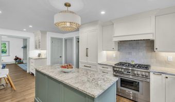 2 Cedar Dr, Bay Head, NJ 08742