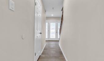 5 Buxton Ct, Barnegat, NJ 08005