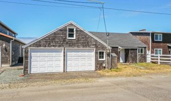 633 N PACIFIC St, Rockaway Beach, OR 97136