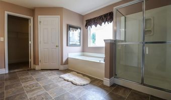 108 Woodside Ct, Arnold, MO 63010
