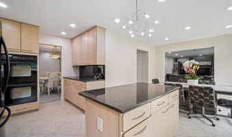 4045 N Harvard Ave, Arlington Heights, IL 60004