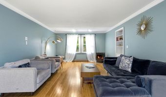 11 Wendover Way, Bedford, NH 03110