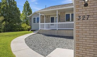 327 CODY St, Cheyenne, WY 82009