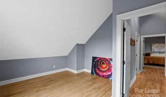 5 Elmore St, Asheville, NC 28804