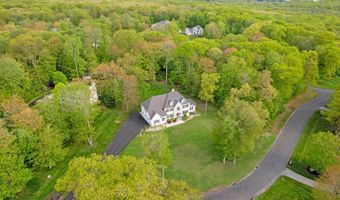 64 Warren Gln, Burlington, CT 06013