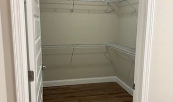 102 Riggins Ln, Anderson, SC 29621