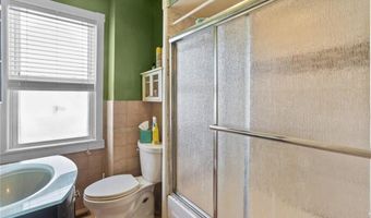 70 Perkins Ave, Cranston, RI 02910