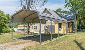 1421 Hendrix St, Altus, AR 72821