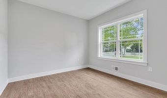 127 Rogers St, Bayville, NJ 08721