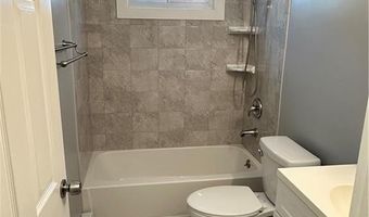 57 Friendship St, Newport, RI 02840