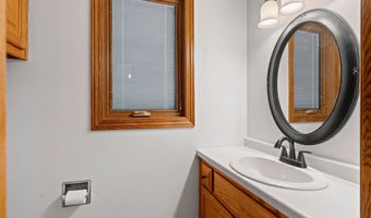 2405 N ERB St, Appleton, WI 54911