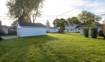 1717 E LINDBERGH St, Appleton, WI 54911