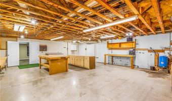 1320 Pratt Rd, Ararat, NC 27007