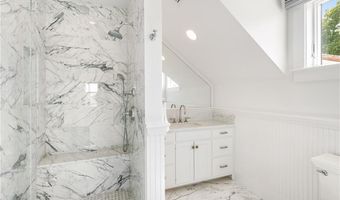 169 Wellington Ave, Newport, RI 02840
