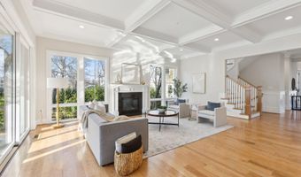 2150 N STAFFORD St, Arlington, VA 22207