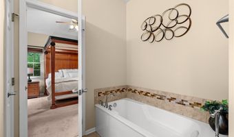 2668 WALTON Blvd, Twinsburg, OH 44087