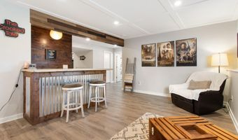 10902 Woodedge Dr, Allendale, MI 49401