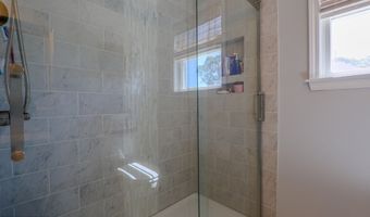 24 Orsaf Ln, Bayville, NJ 08721