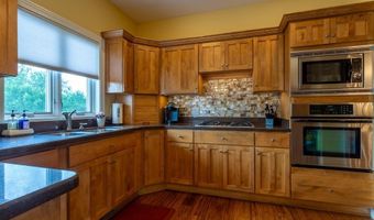 1943 Spyglass Dr, Asbury, IA 52002
