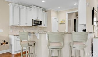14 Cord Grass Ln, Savannah, GA 31405