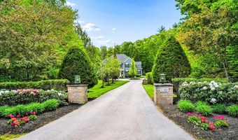 14 Aspen Ln, Bedford, NH 03110
