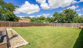 1105 S Fannin St, Alvarado, TX 76009