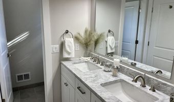 2775 Gady Pines Dr, Adrian, MI 49221