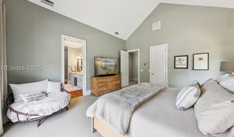 36 Hawthorne Rd, Bluffton, SC 29910