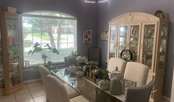 2210 Lakewood Dr, Chickasha, OK 73018