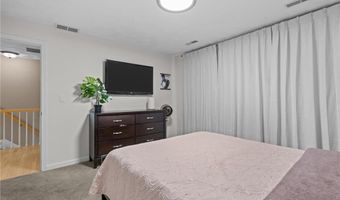 194 Council Rock Rd, Cranston, RI 02921