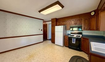 44 WESLEYAN Dr, Reading, PA 19607