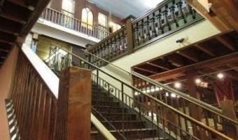 1332 COMMERCIAL St, Astoria, OR 97103