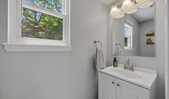 944 AQUA Ct, Annapolis, MD 21409