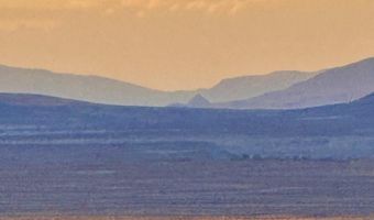 7785 Desert Shadows Ln, Fernley, NV 89408