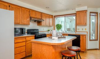 8335 SW 158TH Pl, Beaverton, OR 97007