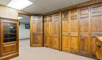 224 Sunderland Dr, Auburn, ME 04210