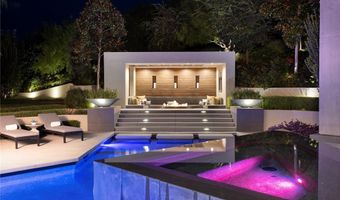 21 Drifting Shadow Way, Las Vegas, NV 89135