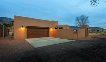 10711 MODESTO Ave NE, Albuquerque, NM 87122