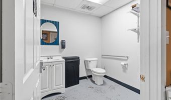 620 Killingly St, Johnston, RI 02919