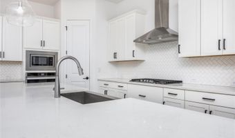 5464 WAYFARER Ave, Apollo Beach, FL 33572