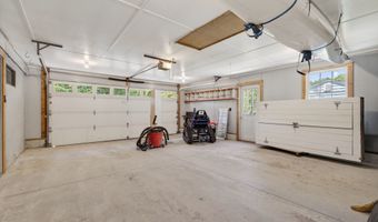 8 Liberty Rdg, Clinton, CT 06413