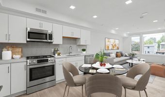 701 N HENRY St 213, Alexandria, VA 22314