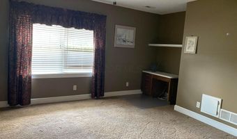 3475 Torrey Pines Dr, Akron, OH 44333