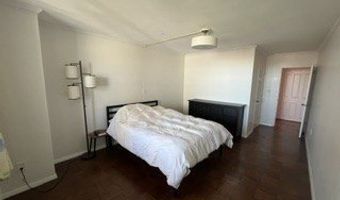 8 Whittier Pl 17D, Boston, MA 02114