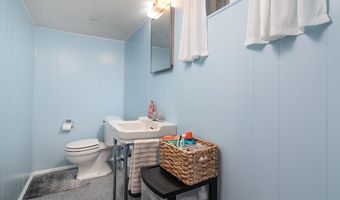 212 S Spruce St, East Providence, RI 02914