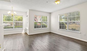 10401 BEACON RIDGE Dr 8-101, Bowie, MD 20721